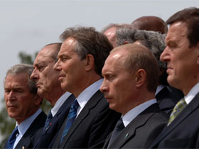 Лидеры стран "большой восьмерки".  Фото с сайта www.number-10.gov.uk