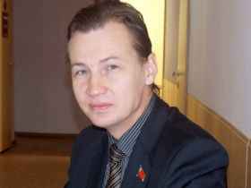 Депутат Евгений Хомутов. Фото Саввы Григорьева, Каспаров.Ru